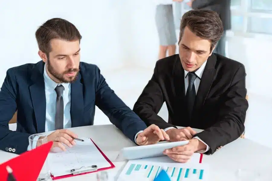 جاب آفر کانادا چیست؟ جاب آفر کانادا چیست؟
